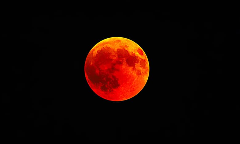 why-moon-turns-red-blood-moon-lunar-eclipse-journalhow